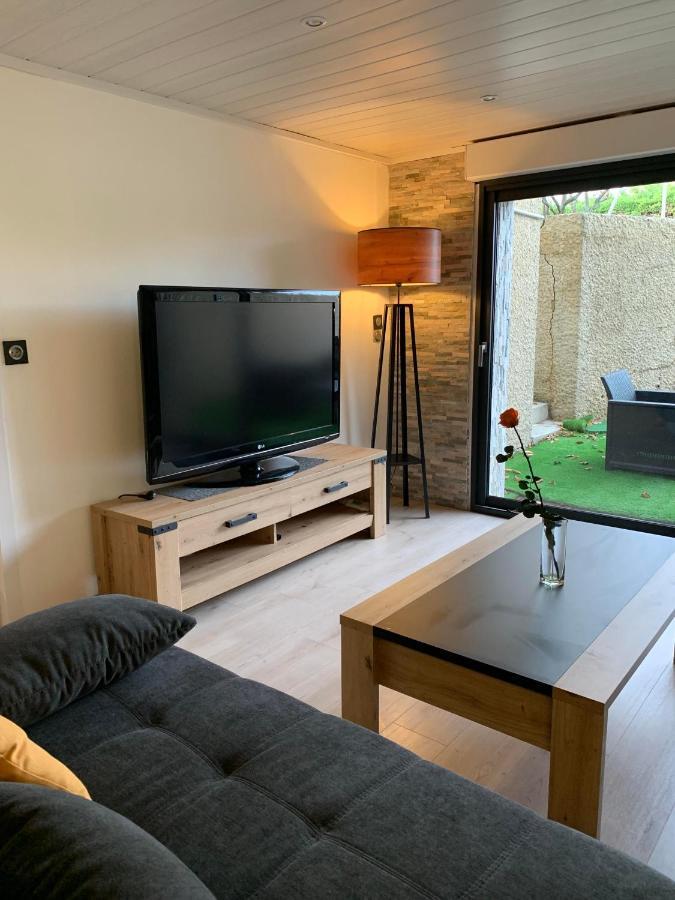 Joli Loft Dans Villa A Cornas 외부 사진